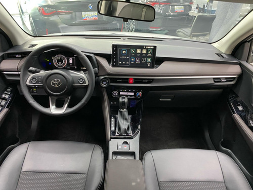 Toyota Yaris G 2025