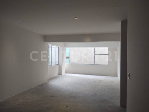 Venta De Departamento En Lomas De Chapultepec