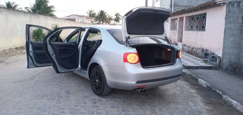 Volkswagen Jetta 2010 2.5 4p