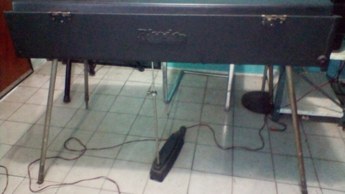 Imagen 3 de 7 de Piano Electroacustico Rhodes Mark I Seventy Three