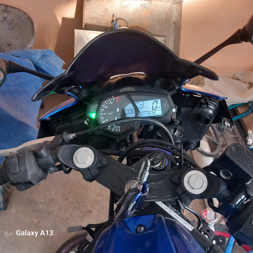 Yamaha R25