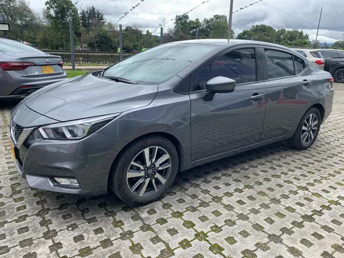 Nissan Versa 1.6 Advance