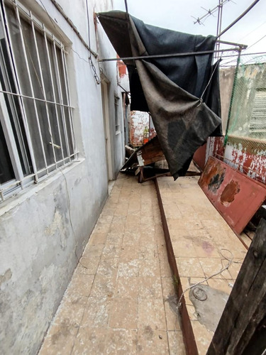 Venta De Ph 2 Amb. En Ramos Mejia 1° Piso Por Escalera A Refaccionar