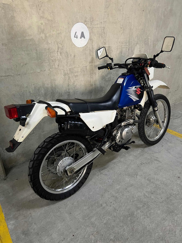 Suzuki Dr200