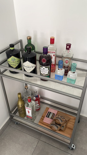 Mini Bar / Carrito De Bebidas Símil Mármol Hierro Plateado