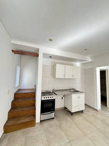 Departamento 2 Ambientes En Venta, Con Cochera , Con Terraza Privada Y Apto Crédito.