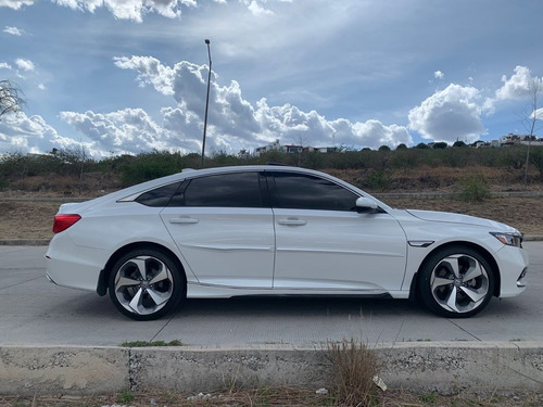 Imagen 4 de 12 de Honda Accord Touring