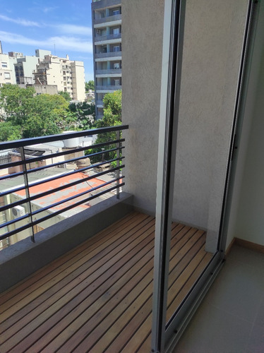 Imagen 5 de 17 de Departamento 3 Amb En Venta Con Patio Y Balcon Excelente Zona