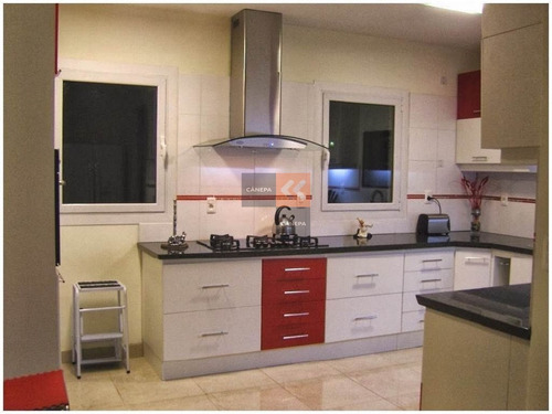 Zona Golff, Casa En Excelente Estado- Ref: 8756