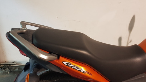Imagen 5 de 17 de Suzuki Gsx 125 Naked 0km