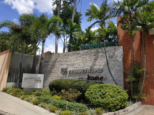 Se Vende Town House En Res. Bonaventure Home Jardin Mañongo