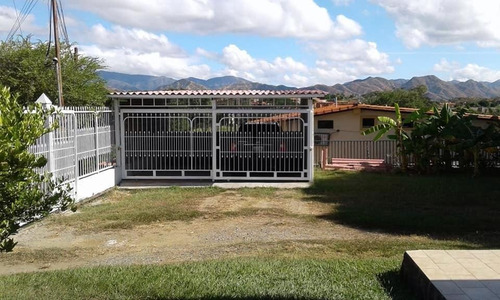 Imagen 9 de 11 de Se Vende Casa En San Juan De Los Morros Js 0412-2178530