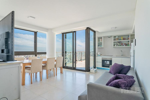 Weik Belgrano Piso Alto Con Terraza Propia 2 Dormitorios 2 Baños Completos Cochera