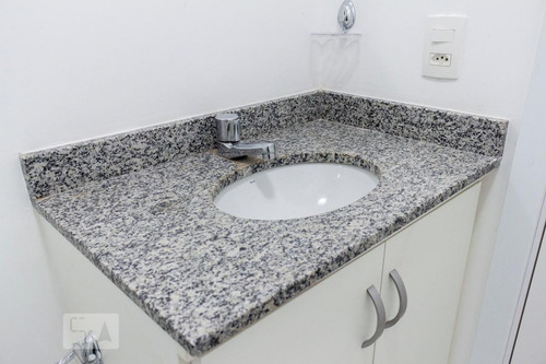 Apartamento Para Aluguel - Liberdade, 1 Quarto, 28 - 893309801