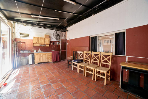 Venta - Casa - 6 Ambientes - Quincho - Patio - Barracas