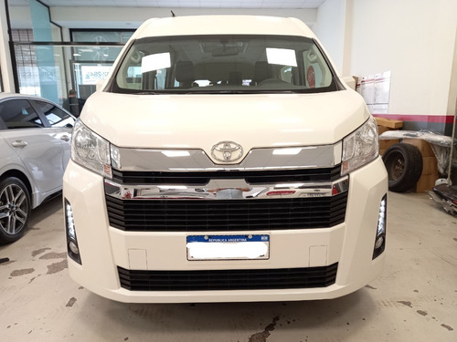 Imagen 6 de 15 de Toyota Hiace 2.8 Tdi Commuter 6at 14a Ideal Para Tu Empresa