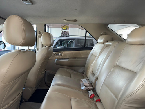 Toyota Hilux SW4 2.7 SR 4X2 16V FLEX 4P AUTOMÁTICO