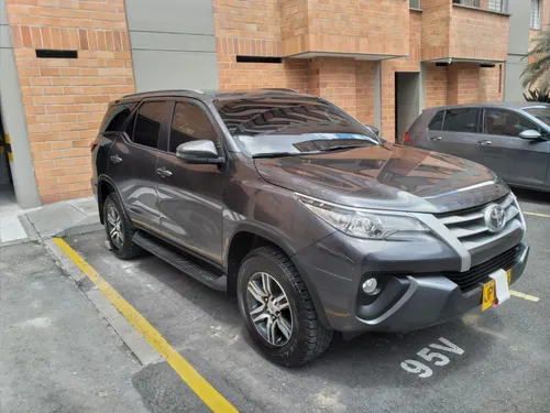 Toyota Fortuner 2020 2.4 Turbo Diesel 4x2