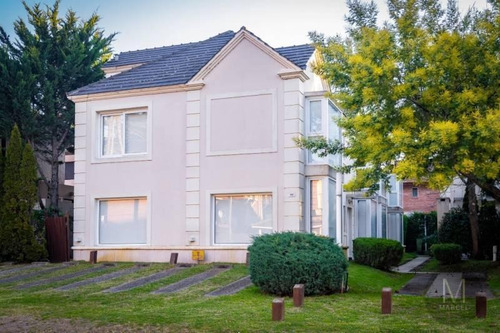 Imagen 2 de 15 de Triplex En Venta - 4 Ambientes - Pinamar