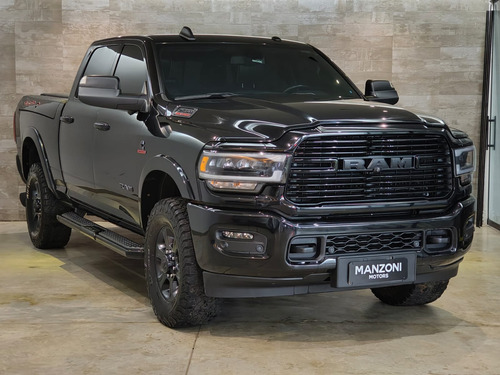 RAM Ram 2500 6.7 Laramie Night Edition Cab. Dupla 4x4 Aut. 4p