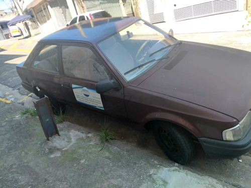 Imagem 2 de 6 de Ford Escort Gl