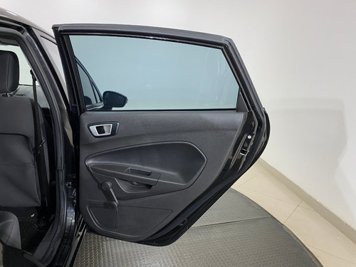 Imagem 14 de 19 de Ford Fiesta 1.6 16v Se Flex 5p
