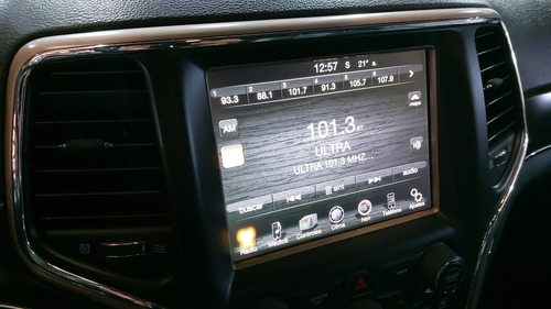 Jeep Grand Cherokee 5.7 LIMITED LUJO HEMI V8 MDS
