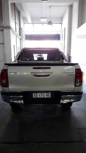 Imagen 4 de 5 de Toyota Hilux 4x4 Srx 2.8 Tdi 6 A/t