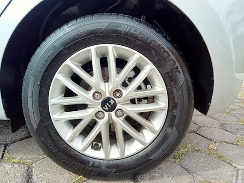 Imagen 13 de 15 de Kia Rio 2020 1.6 Ex Hchback At