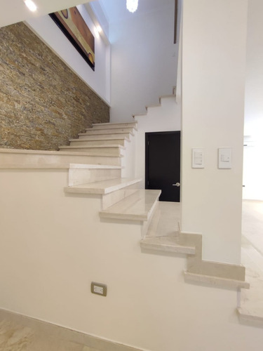 Imagen 14 de 27 de Cv-904 Zona Norte Townhouse En Villa Punta Norte Sector Lago Mar Beach