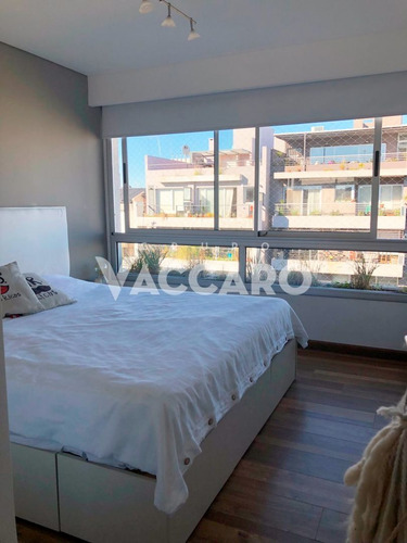 Imagen 11 de 17 de Departamento De 3 Ambientes En Venta En Castelar Norte