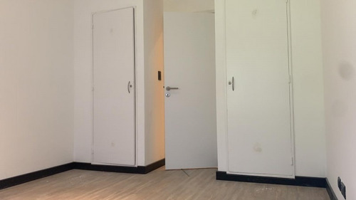 Imagen 17 de 26 de Venta Departamento De 4 Ambientes Con Balcón A La Calle Íntegramente Reciclado