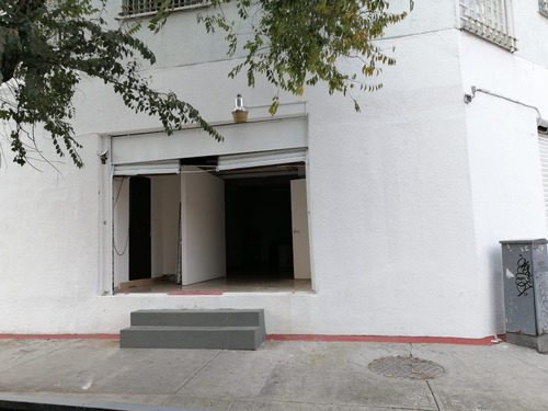 Imagen 13 de 14 de Rento Local Comercial Esq. 2 Frentes 171m 8 Autos