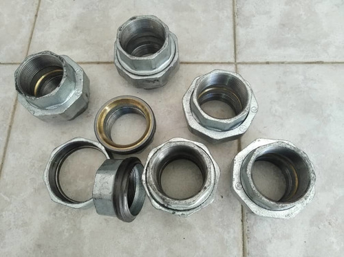 Union Universal Galvanizada 2 1/2 Pulgada Roscada Patente