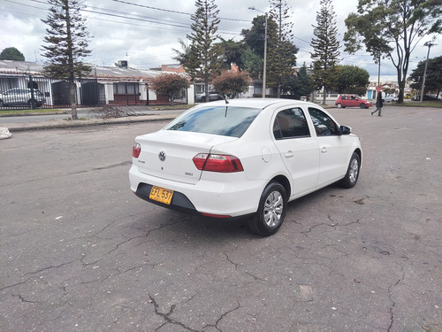 Volkswagen Voyage 1.6 Trendline