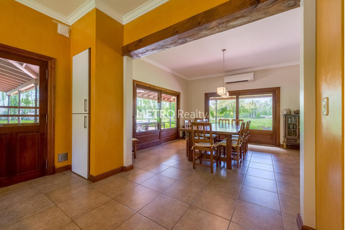 Casa En Venta 8 Ambientes En Barrio Privado Loma Escondida, Open Door
