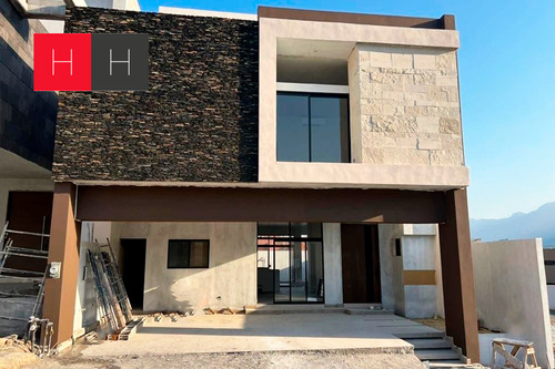 Casa En Pre-venta Castaños Del Vergel Al Sur De Monterrey