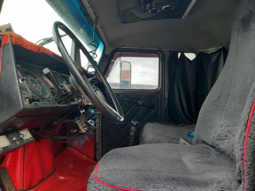 Imagem 2 de 7 de Scania 111s