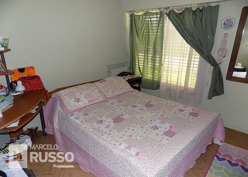 Importante Chalet 7 Amb. C/ Piscina & Quincho