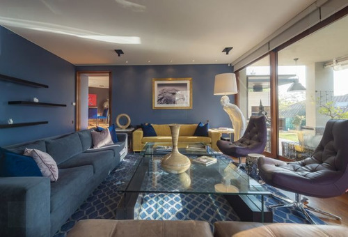 Casa En Venta De 5 Dorm. En Las Condes