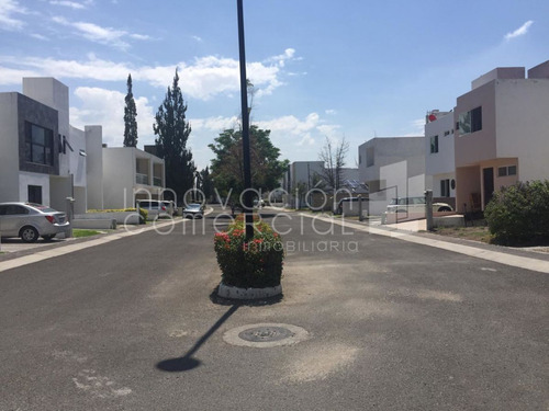 Terreno En Venta En Sonterra Plano En Privada