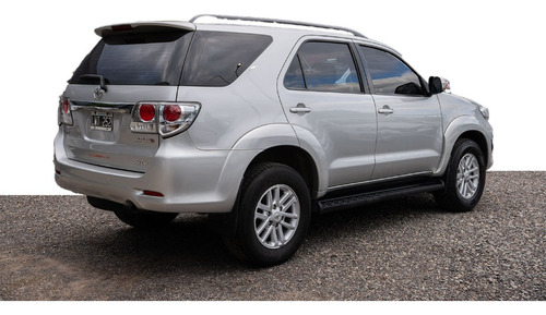 Toyota SW4 4X4 SRV 3.0 TDI-C3 SW4 4X4 SRV 3.0 TDI-C3
