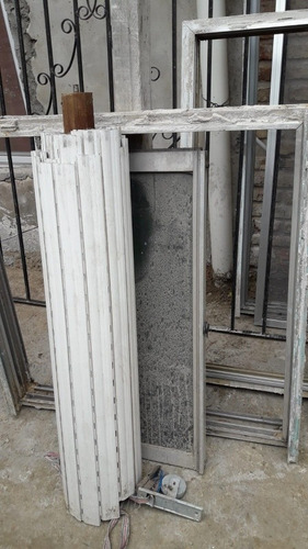 Imagen 4 de 4 de Ventana Cortina Y Puerta