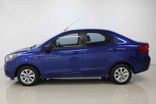 Imagen 2 de 15 de Ford Figo 2017 4 Cilindros