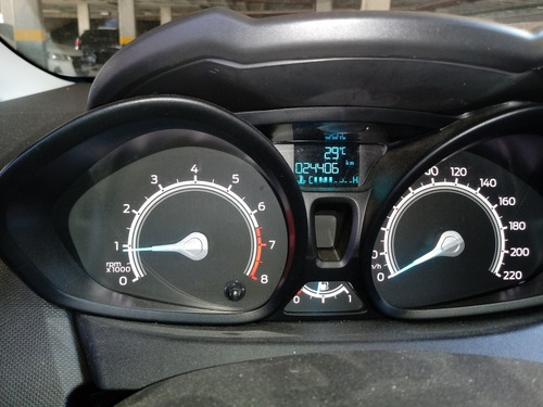Imagem 3 de 4 de Ford Fiesta 2018 1.6 16v Se Flex 5p