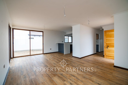 Casa Nueva Y Exclusiva En Sector Peñuelas
