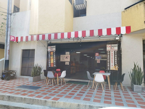 Np Se Vende Excelente Local Comercial Con O Sin Fondo De Comercio En Valencia Código 229502