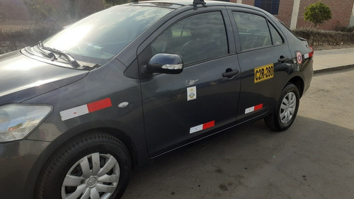 Toyota Yaris 2012 Yaris Version Full