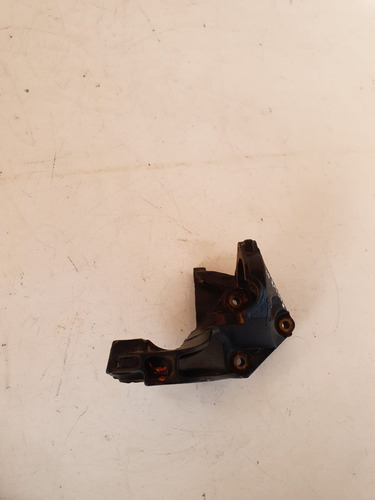 Soporte De Bomba De Direccion Chevrolet Tornado 2010 1.8 Ls (Usado)