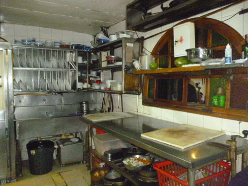 Francisco Rojas Norscia Rentahouse, Vende Local Comercial A Pie De Calle En Pleno Centro De Barquisimeto, Ideal Para Almacen O Tienda, 2 3 - 1 6 5 9 , Invierte Ahora Con Rentahouse, Ubicacion Ideal!!